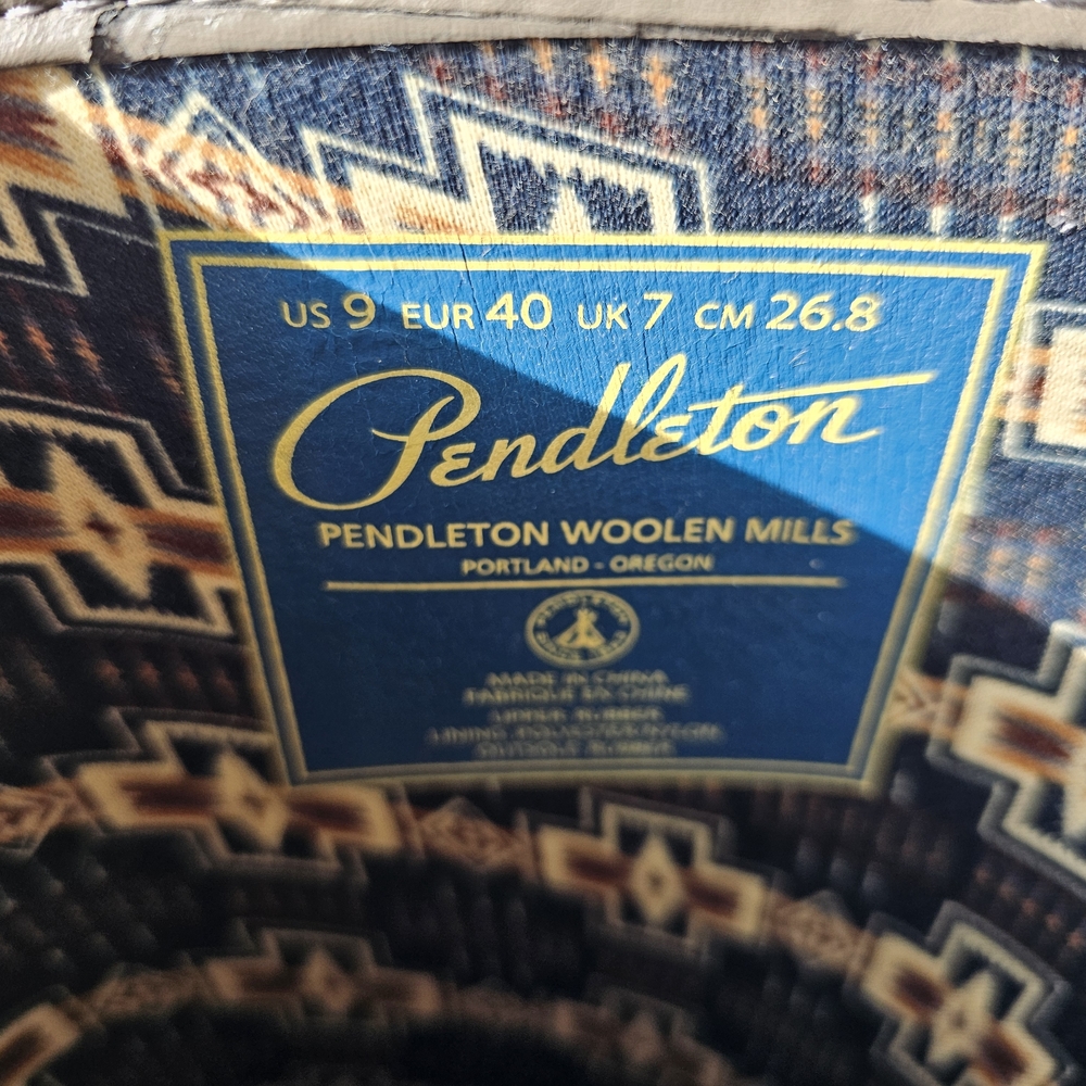 Pendleton Woolen Mills Geometric Pattern Rain Boo… - image 6
